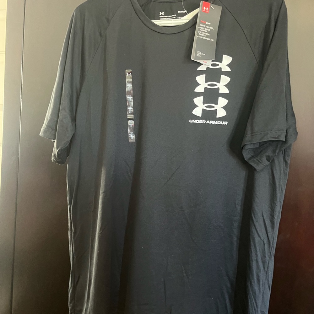 Under Armour Men's Black Short Sleeve Tee